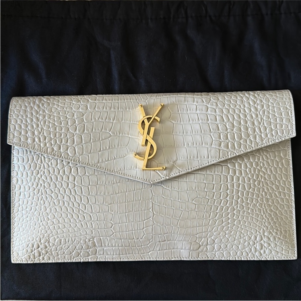 Yves Saint Laurent Clutch